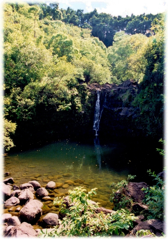 Waterfall, Maui Hawaii.jpg